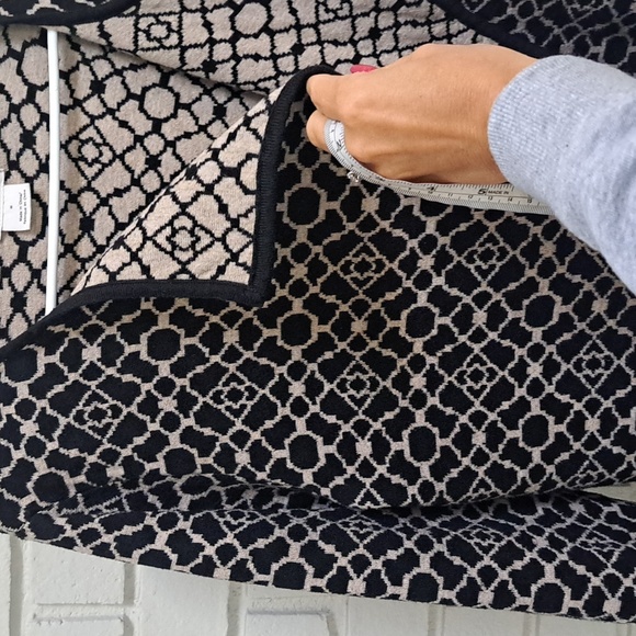 Andrea Jovine Black/Cream Open Sweater Cardigan. Size Medium - Picture 3 of 9